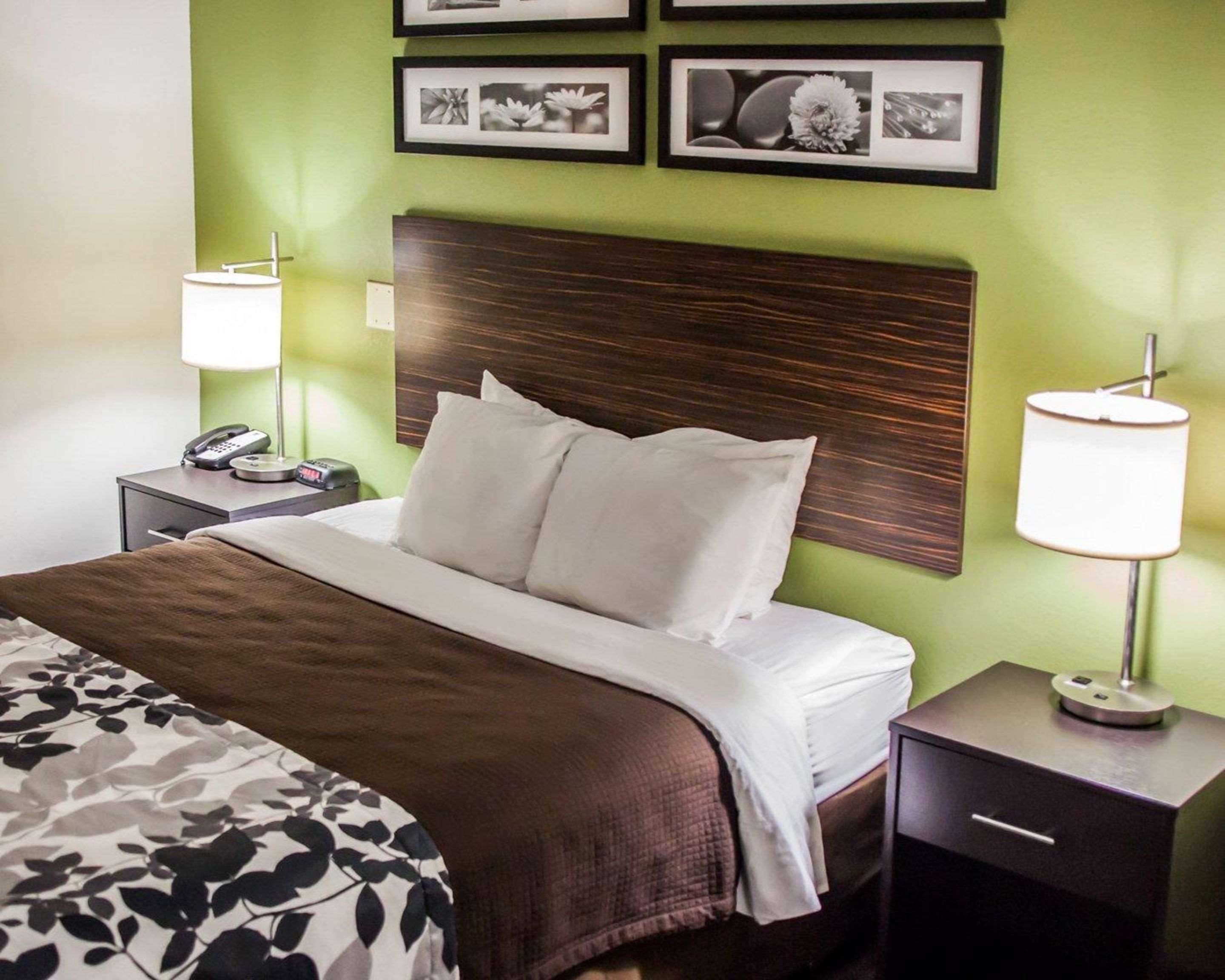 Garner Hotel Topeka West By Ihg Esterno foto