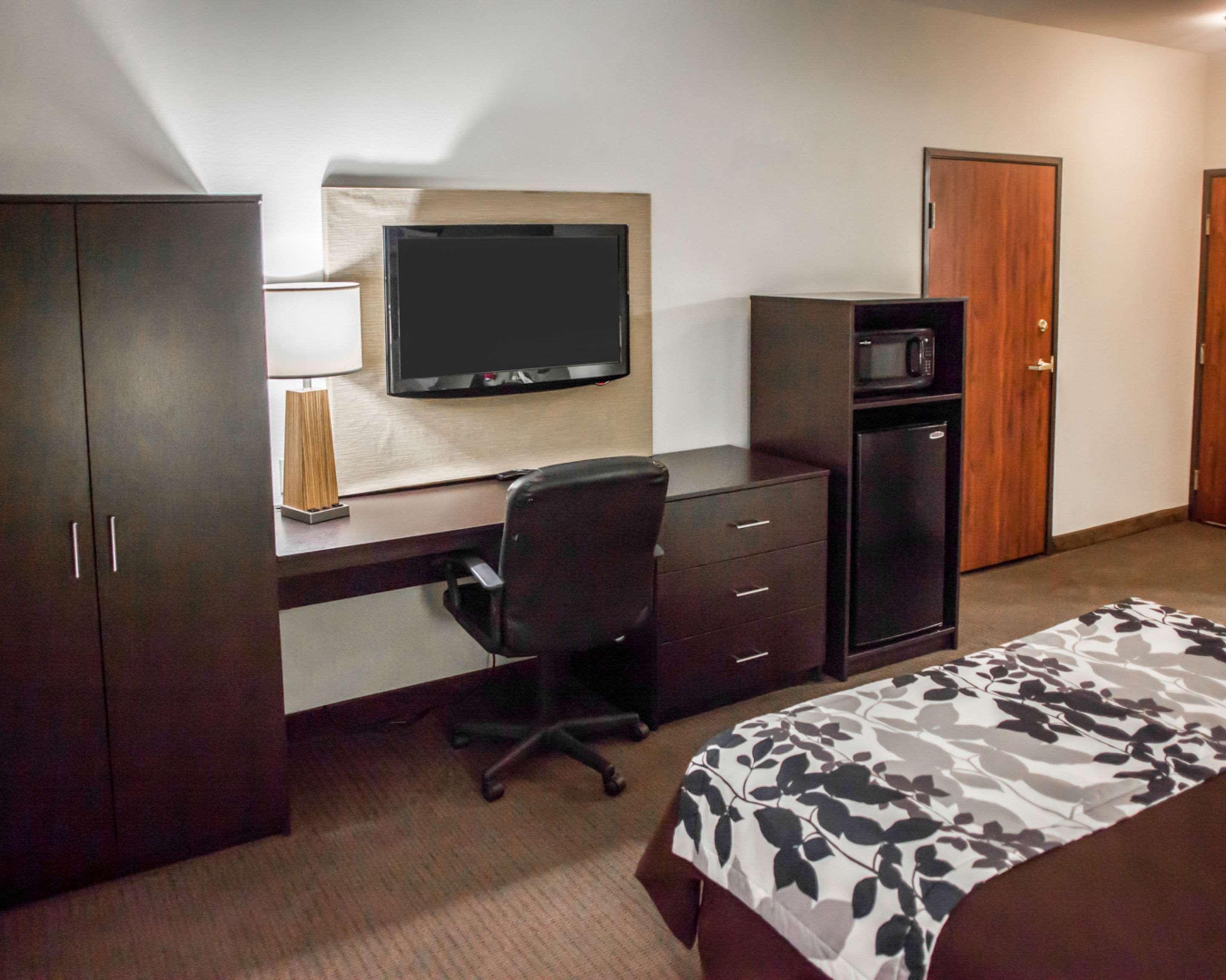 Garner Hotel Topeka West By Ihg Esterno foto