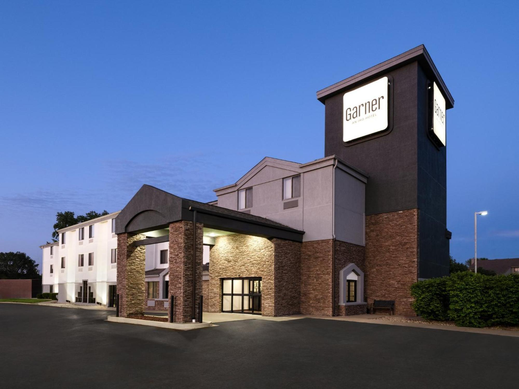 Garner Hotel Topeka West By Ihg Esterno foto